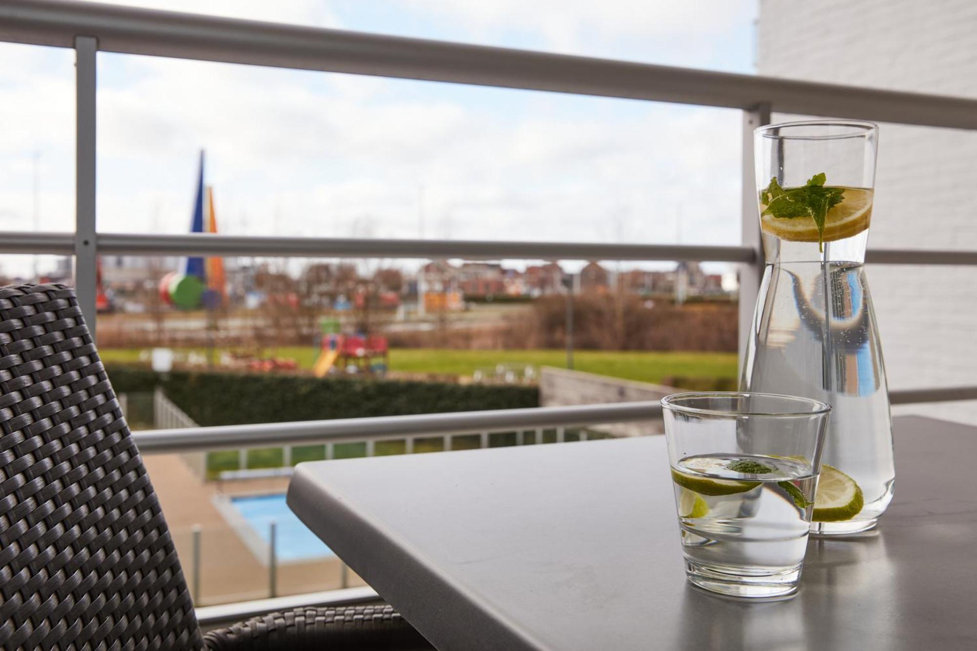Holiday Suites Zeebrugge Экстерьер фото